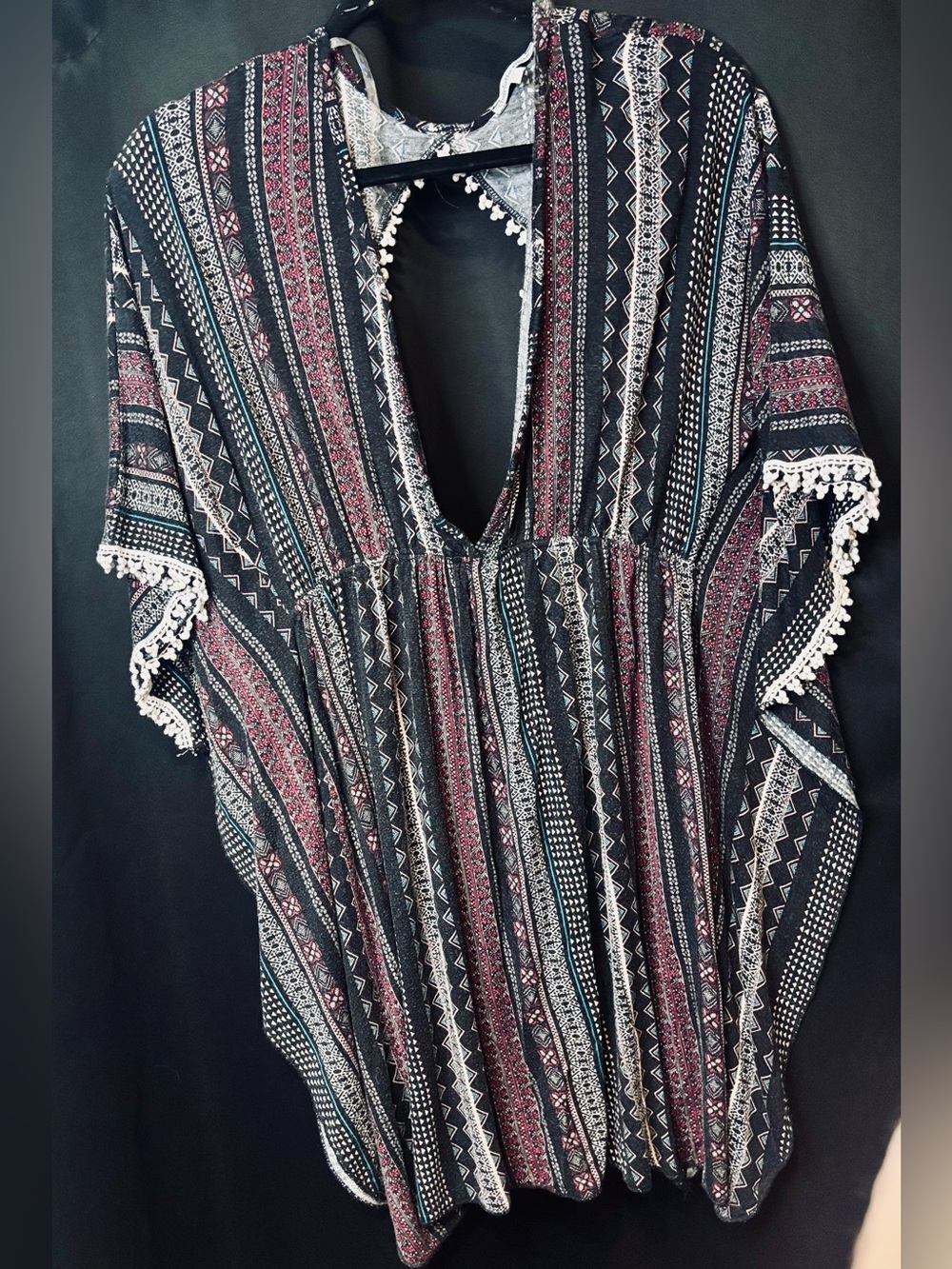 Boho Stripe Lace-Trim Keyhole Women's dress - Black and Burgundy